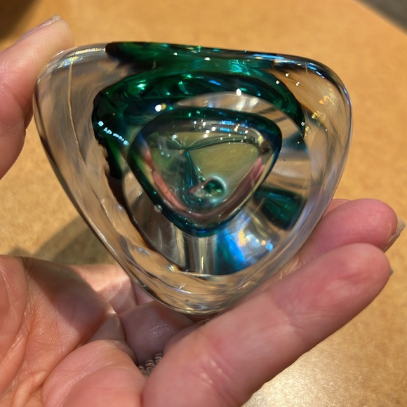 Rare TEARDROP GLASS ART SCULPTURE SIGNED - Picture 6 of 8